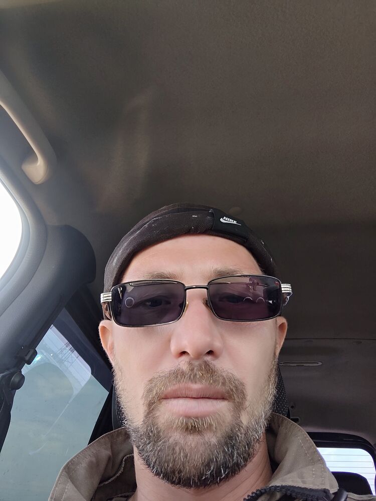  52852318  , 38 ,    