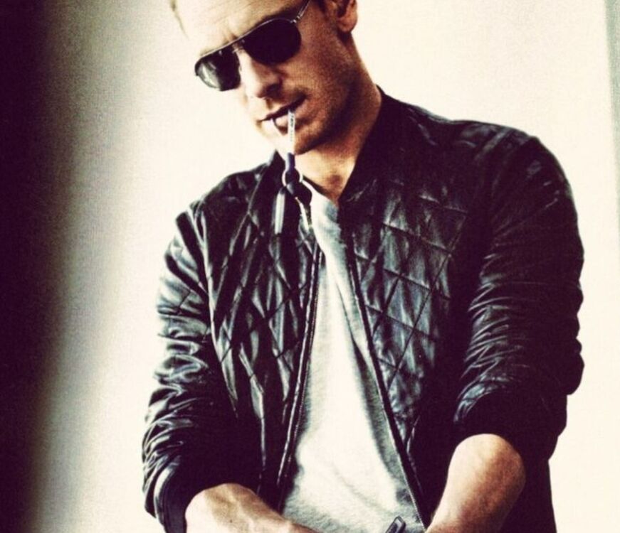  53495298  , 36 ,    -