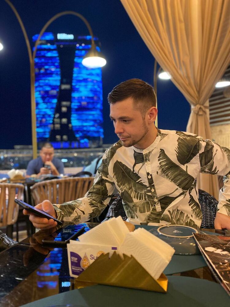  38042888  , 36 ,    -