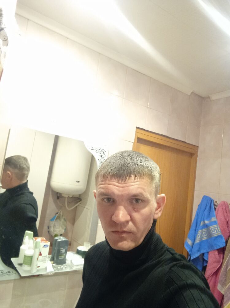  40723398  , 38 ,    -