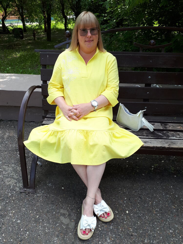  ,   Kira, 41 ,   c 