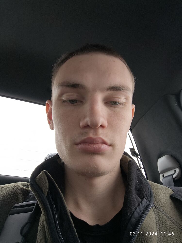  48318978  Zhenya, 22 ,    