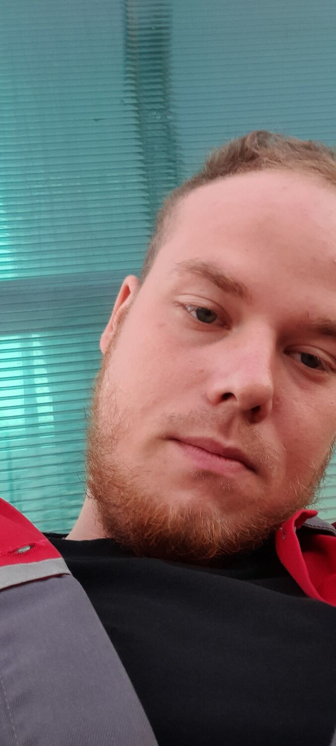  27660918  , 27 ,    
