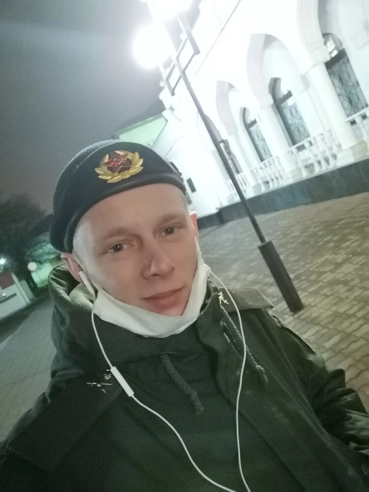  34099448  , 25 ,    