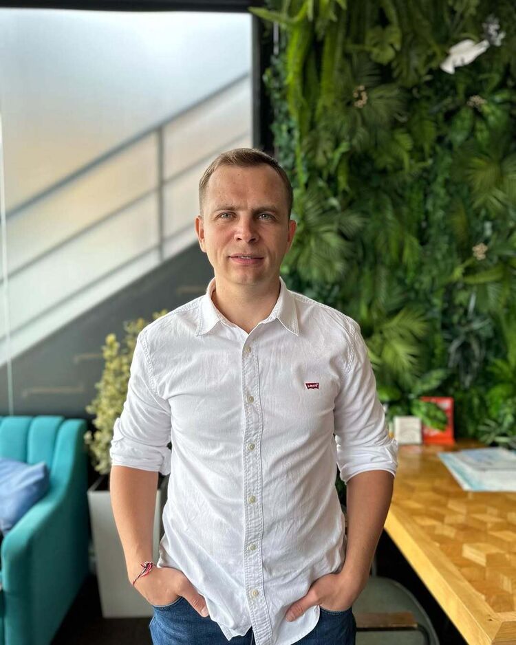  ,   Andrey, 35 ,   ,   