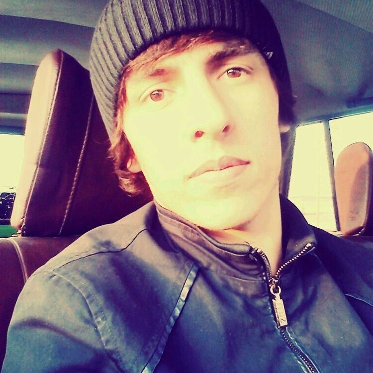  8678338  Sobir, 33 ,    