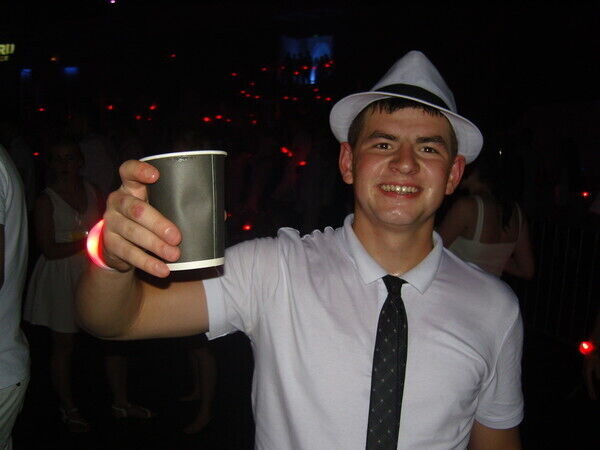  20333368  Vadim, 31 ,    -