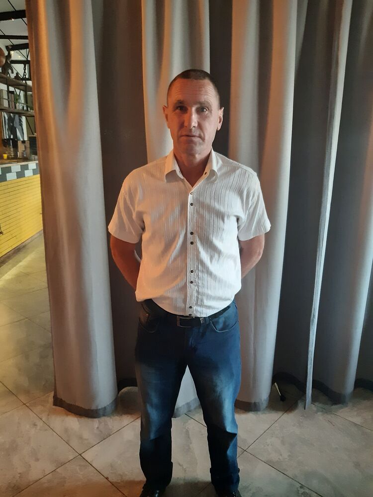  38648348  Aleksey, 53 ,    