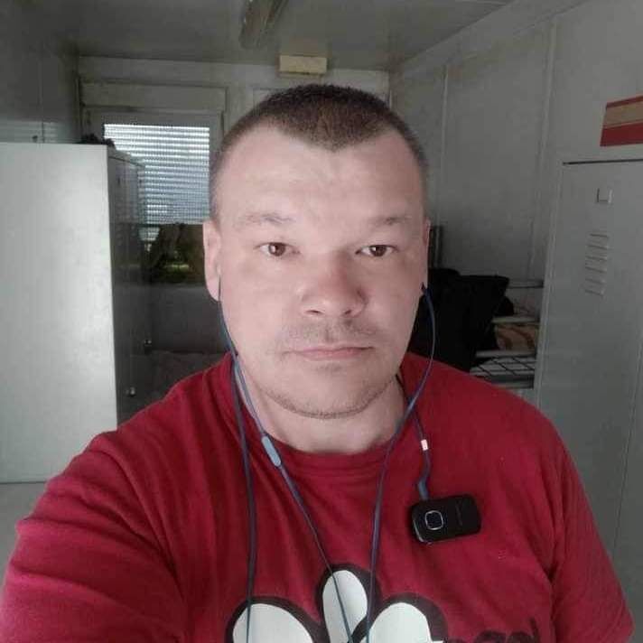  43961678  , 44 ,    