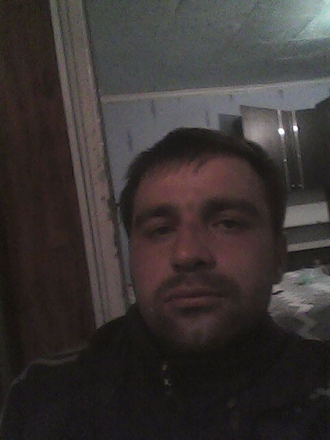  15176818  Rusik, 42 ,    