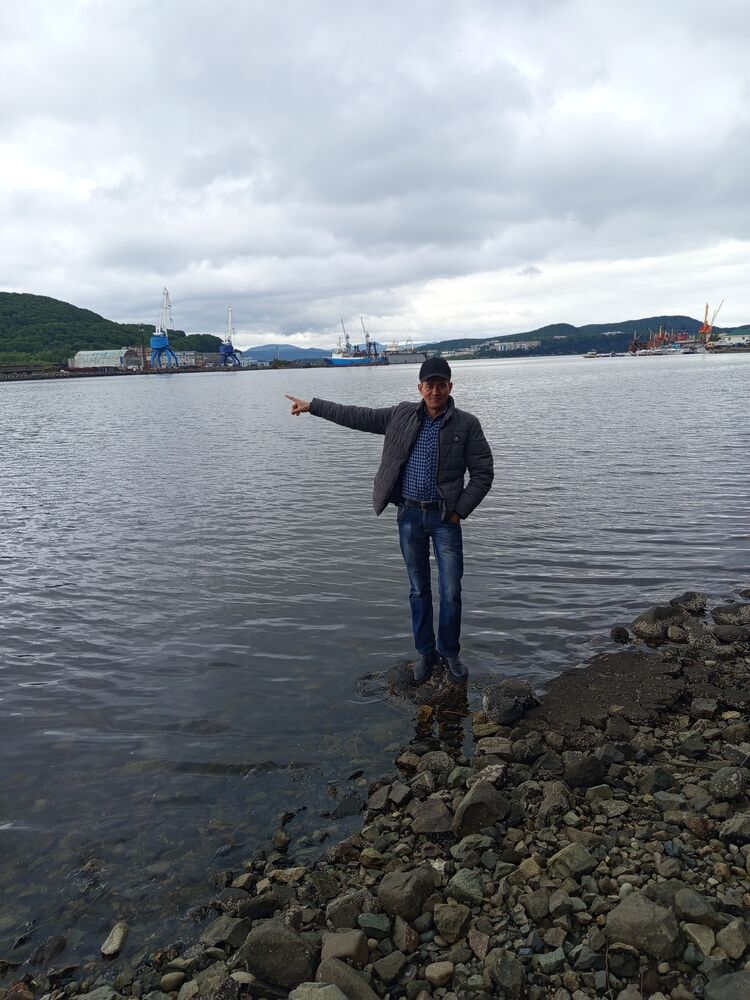  53350658  Jasur, 33 ,    