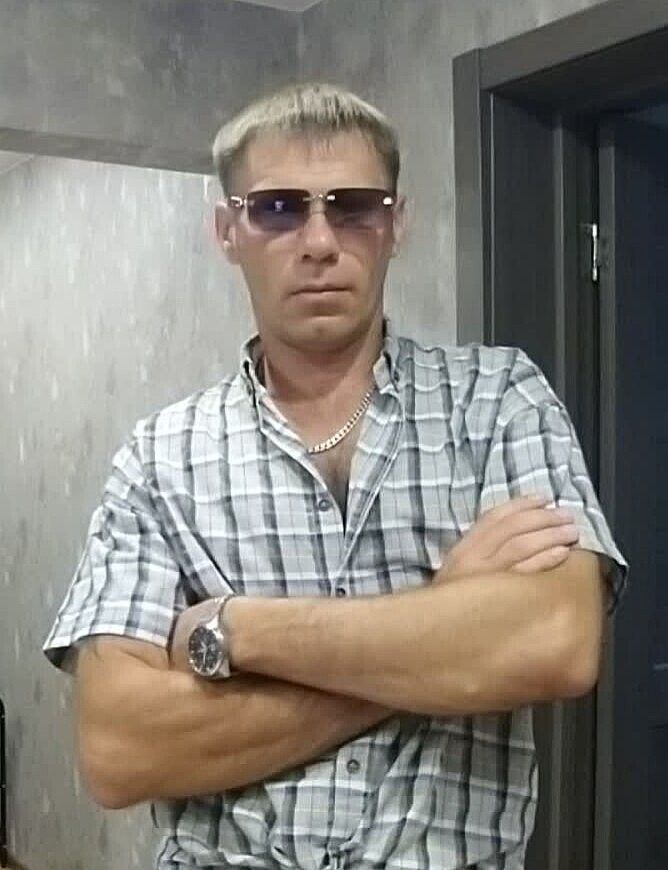  53265558  Evgeni, 39 ,    