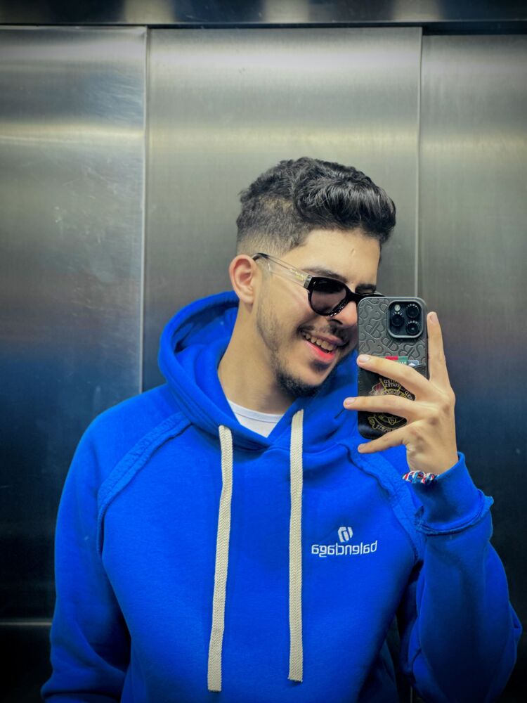  50219518  Abdou, 22 ,    