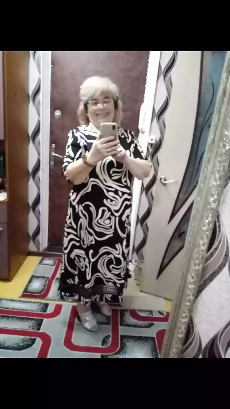  52947918  , 76 ,    