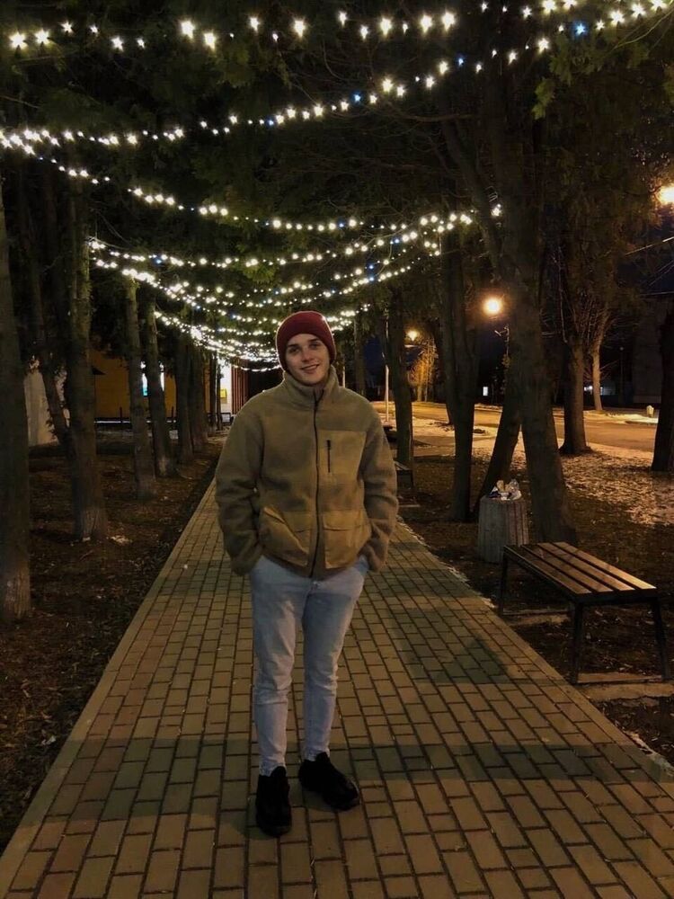  ,   Dima, 25 ,   ,   