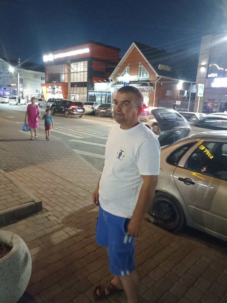  47558528  Sanjar, 42 ,    