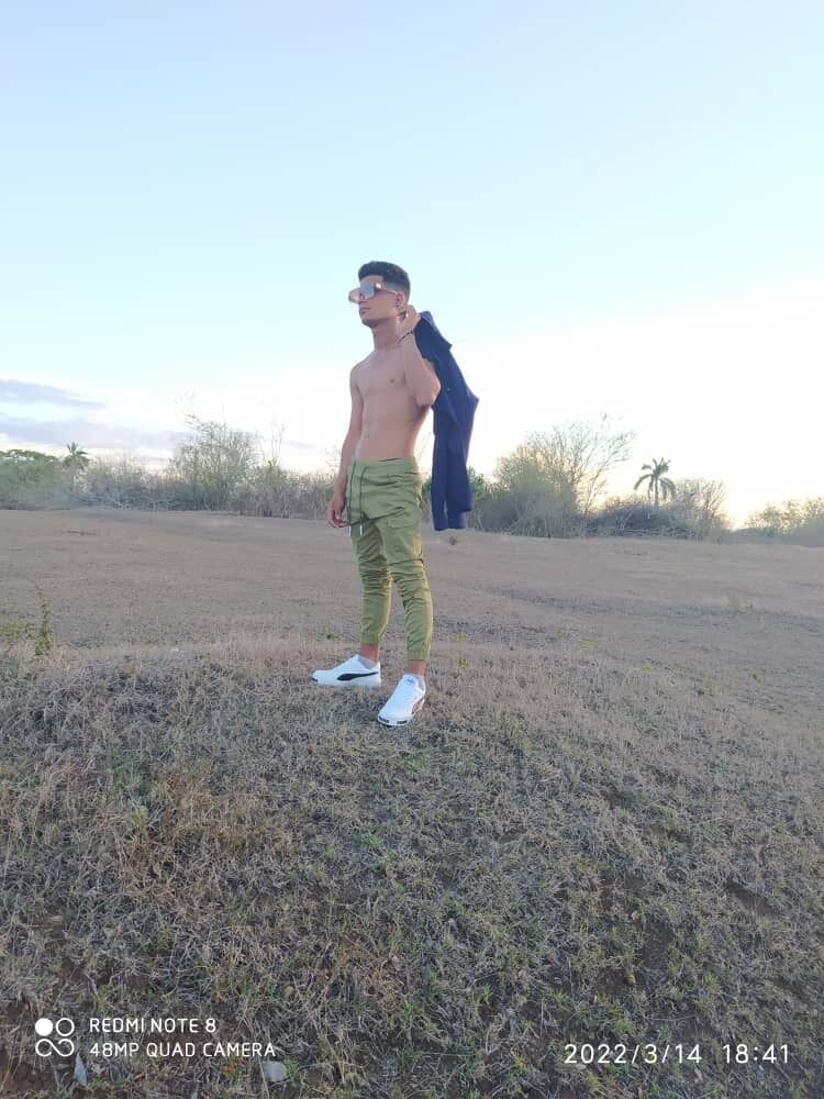  40462578  YaiMel, 21 ,    