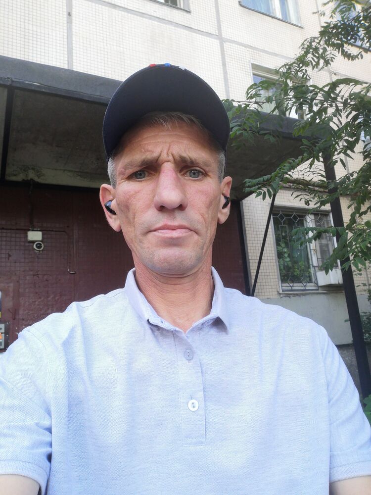  53531928  Dmitry, 52 ,    -