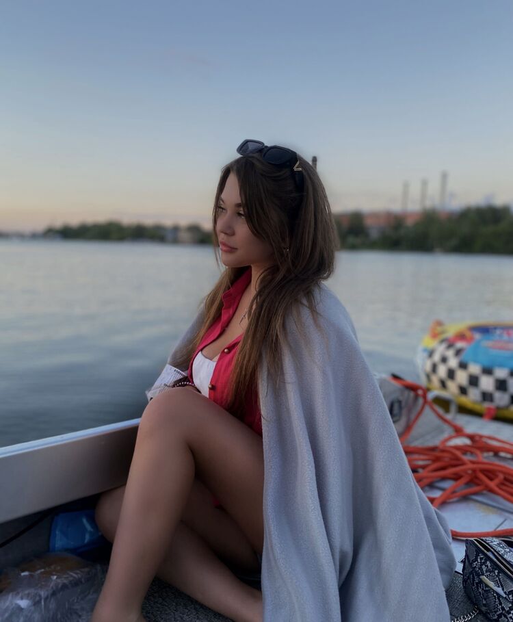  45208138  Vetta, 24 ,    