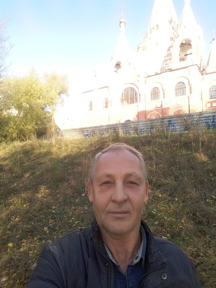  ,   Valeri, 61 ,     , c 