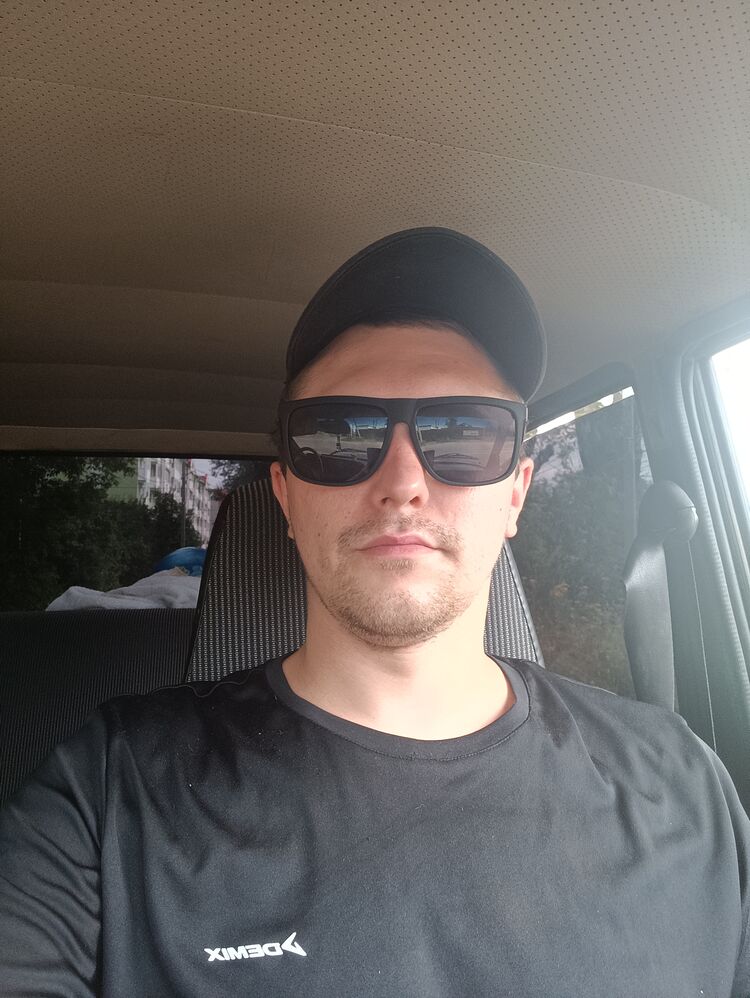  52799218  , 29 ,    