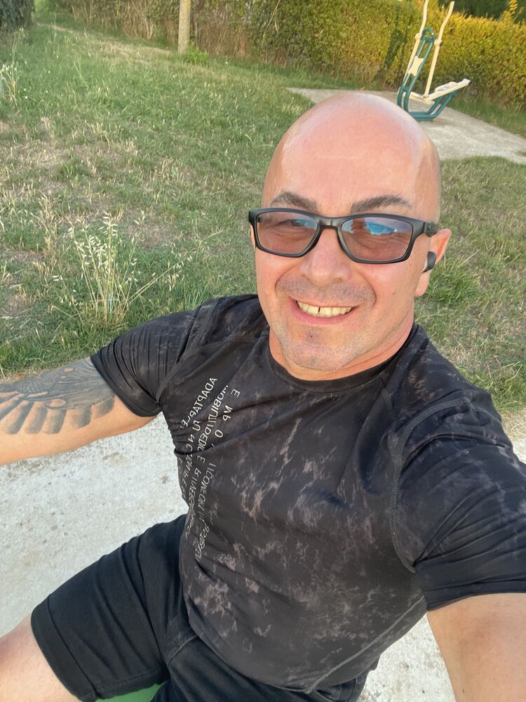  45822138  Reinhard, 53 ,    Porec