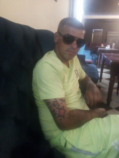  49021578  , 40 ,    