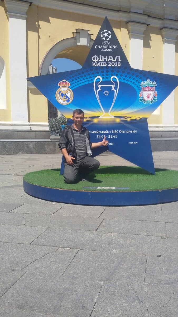  12734678  Jaroslav, 49 ,    