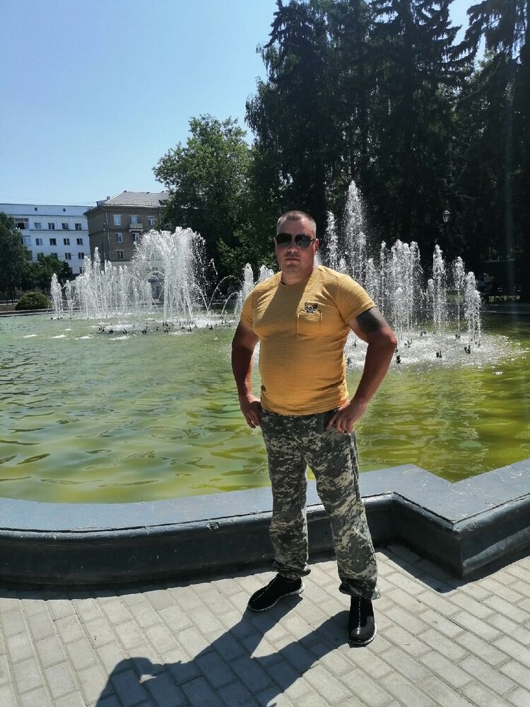 ���� 28019558 ������� UAR, 46 ���, ���� ���������� � ������