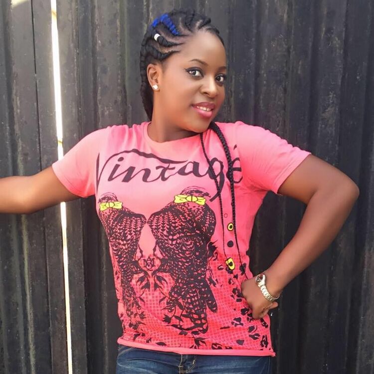 ���������� �����, ���� ������� SYLVIADONATU, 32 ����, ������������ ��� ������, ����� � ���������, c�������� ���������