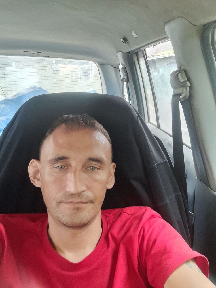  44958998  , 40 ,    