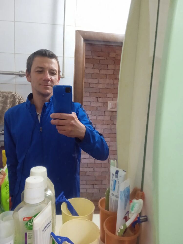  52148028  , 39 ,    