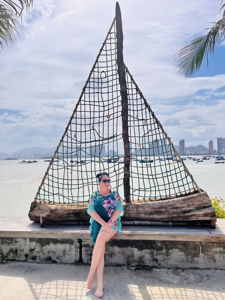  54681098  , 49 ,    -