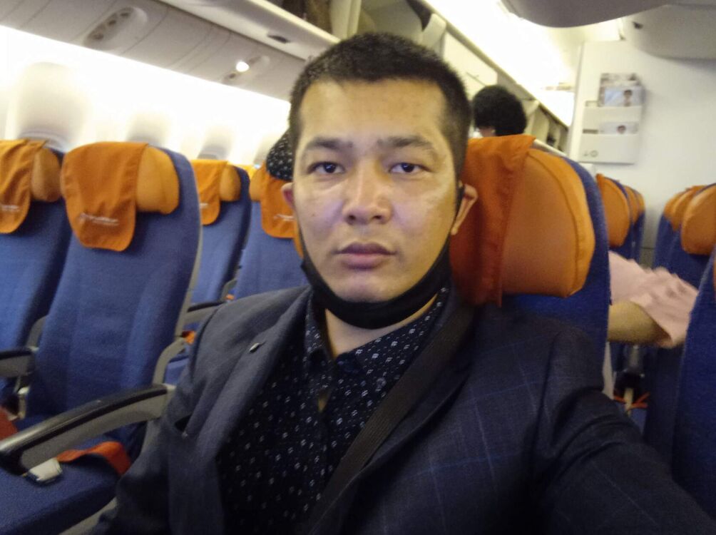  53980388  Altynbek, 30 ,    