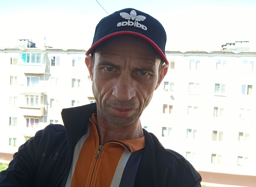  51537078  Aleksei, 51 ,    