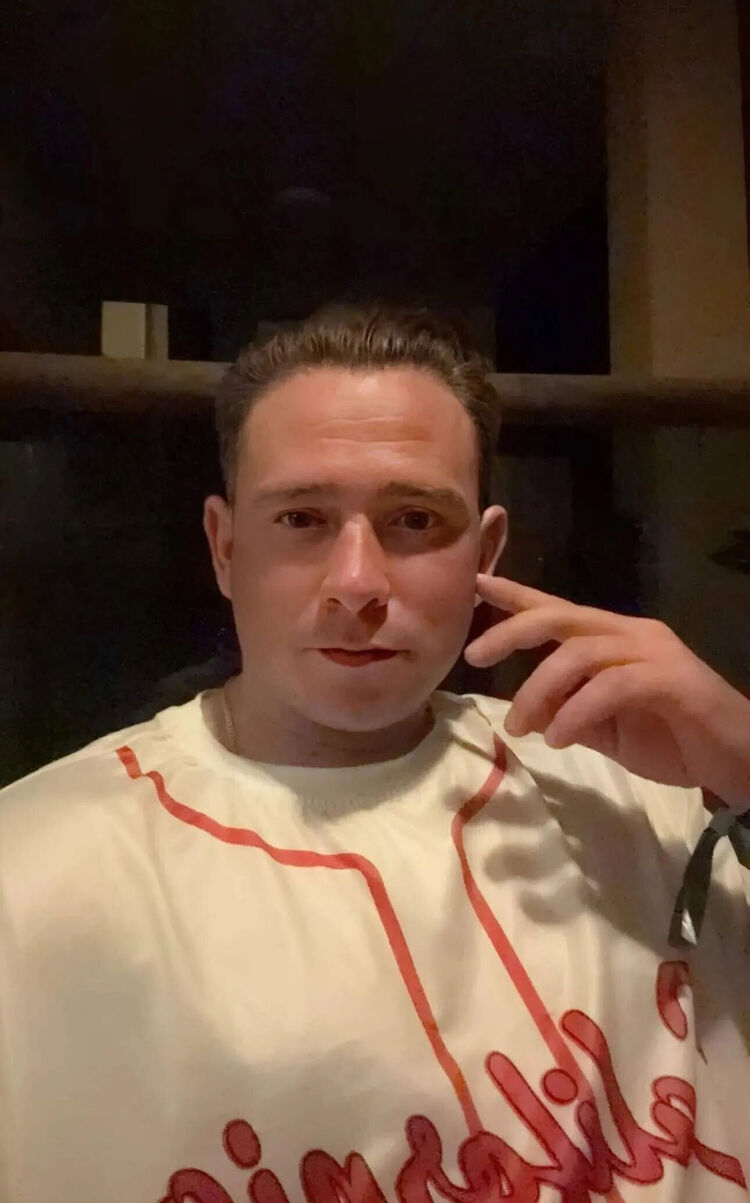  52484968  Roman, 36 ,    Stuttgart