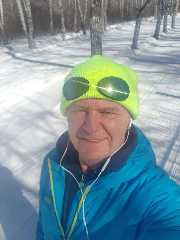  42649878  Andrey, 62 ,    