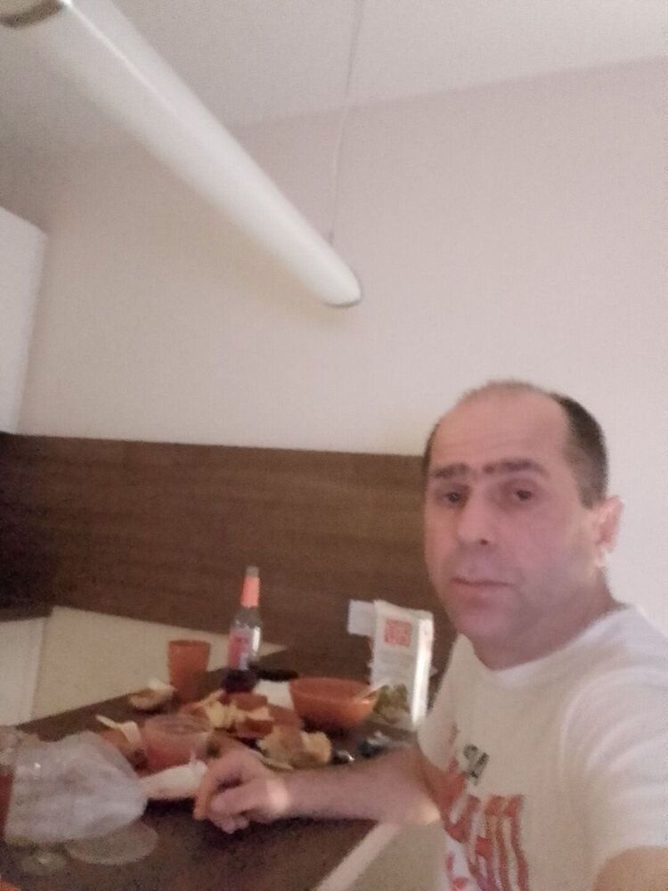  42141838  , 47 ,    -