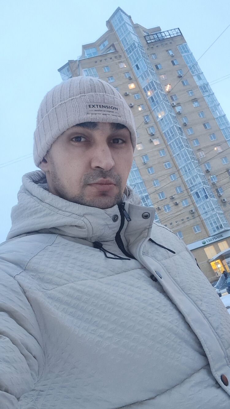  49283778  Ruslan, 31 ,    