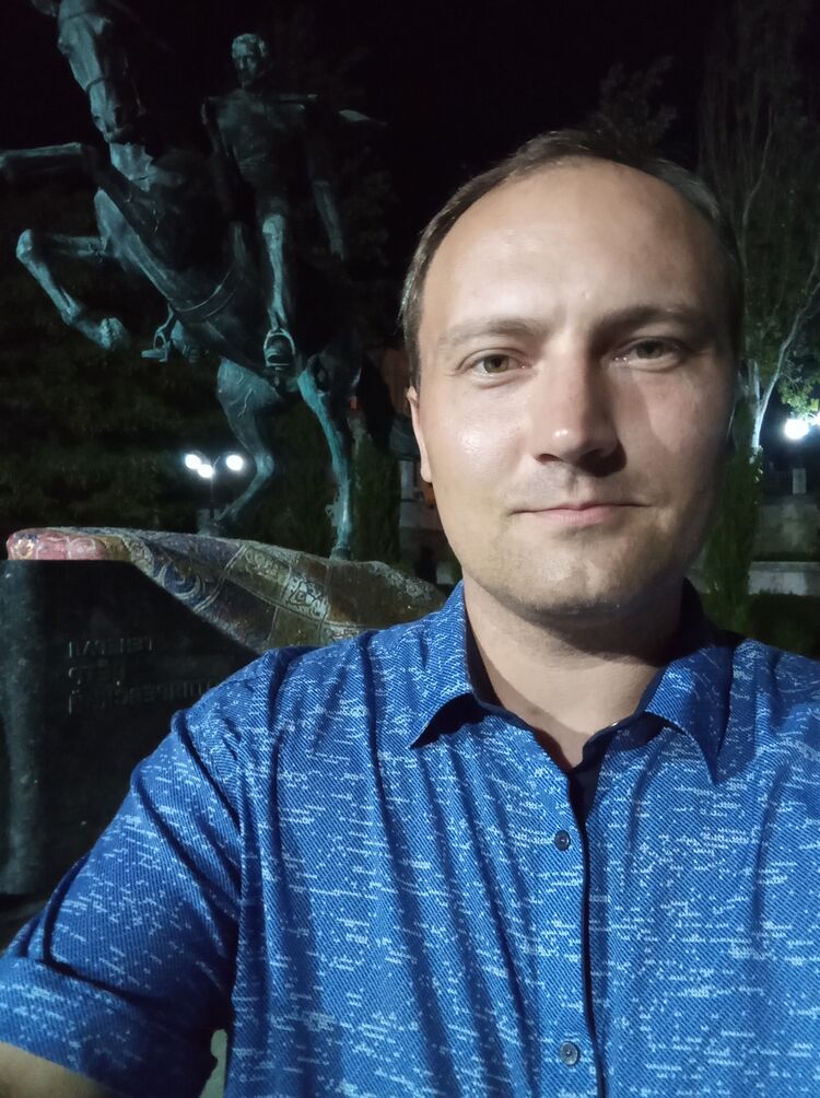  ,   Aleksandr, 38 ,   ,   