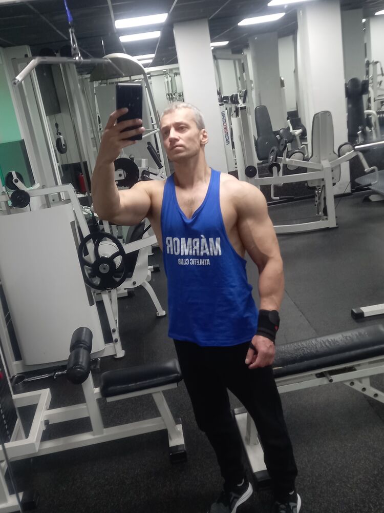  47132528  Oleg, 26 ,    