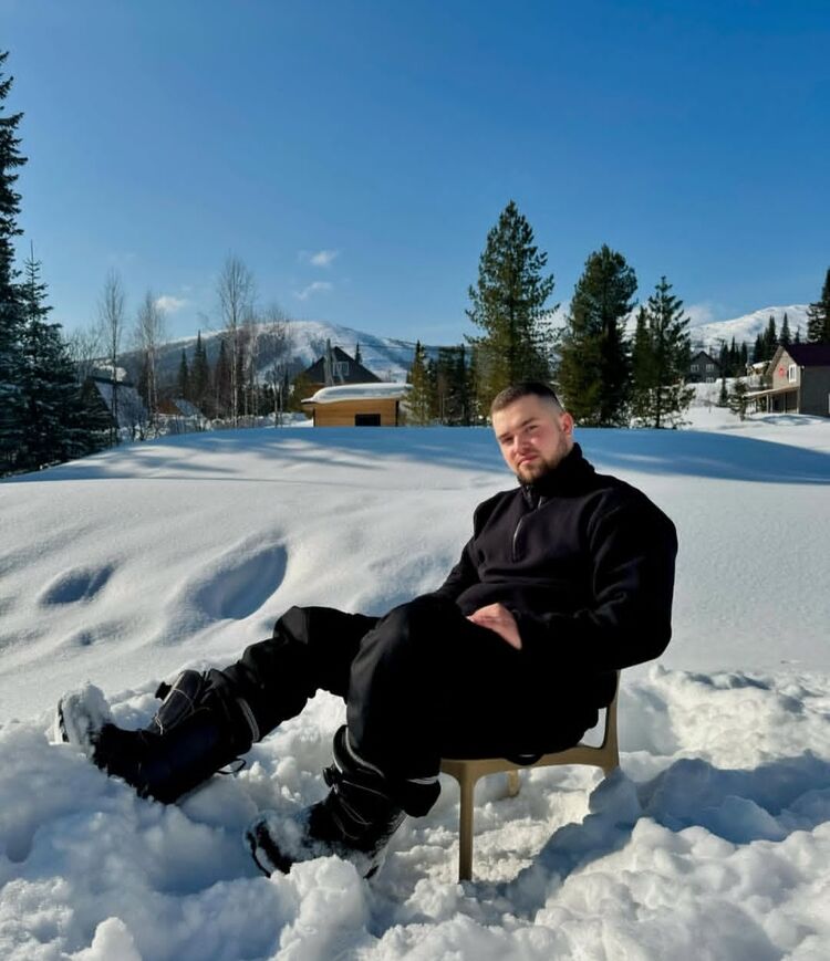  51628578  Artem, 38 ,    -