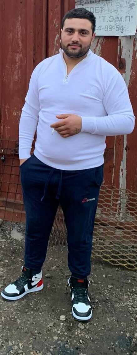  30032948  Janibek, 25 ,    