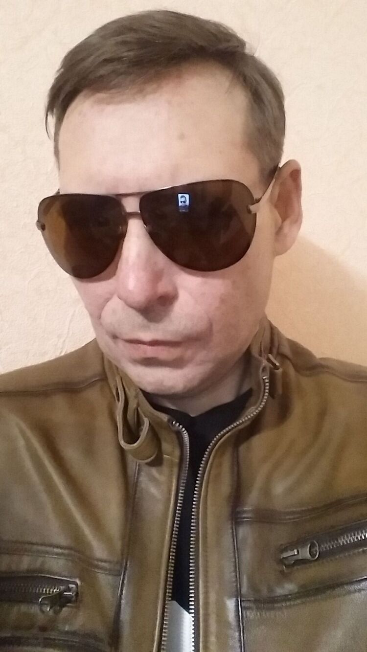  50527008  Andrei, 38 ,    