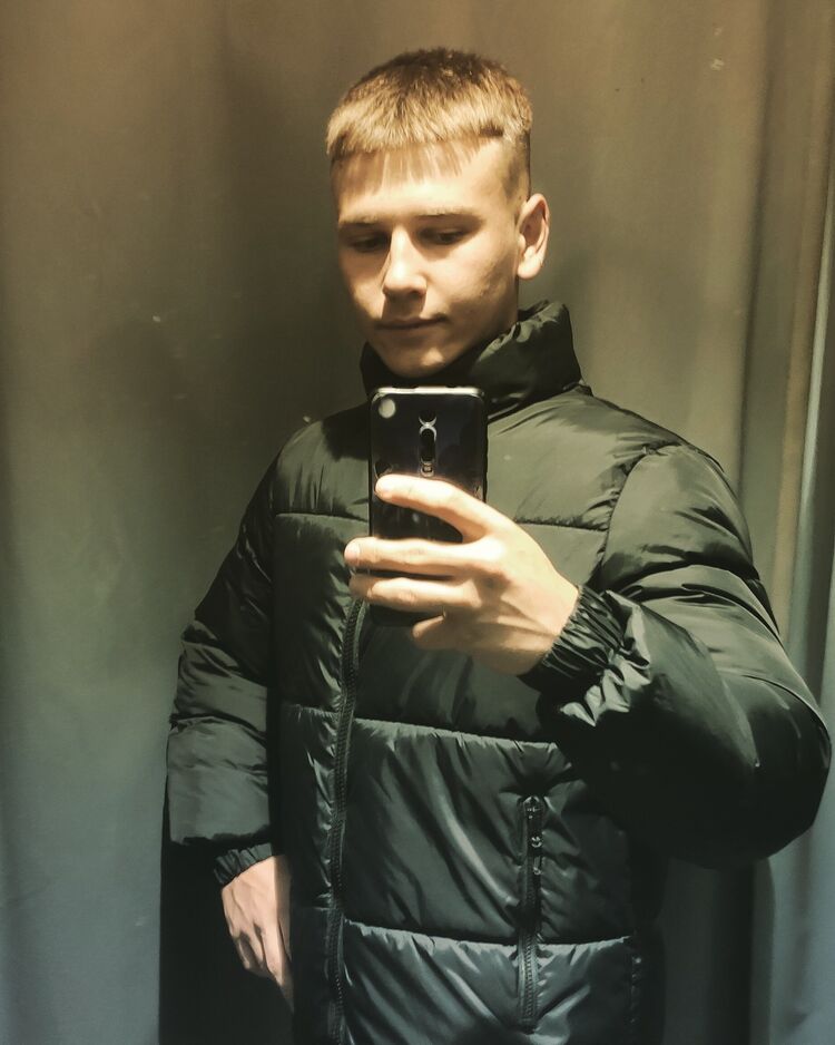  43996628  , 22 ,     