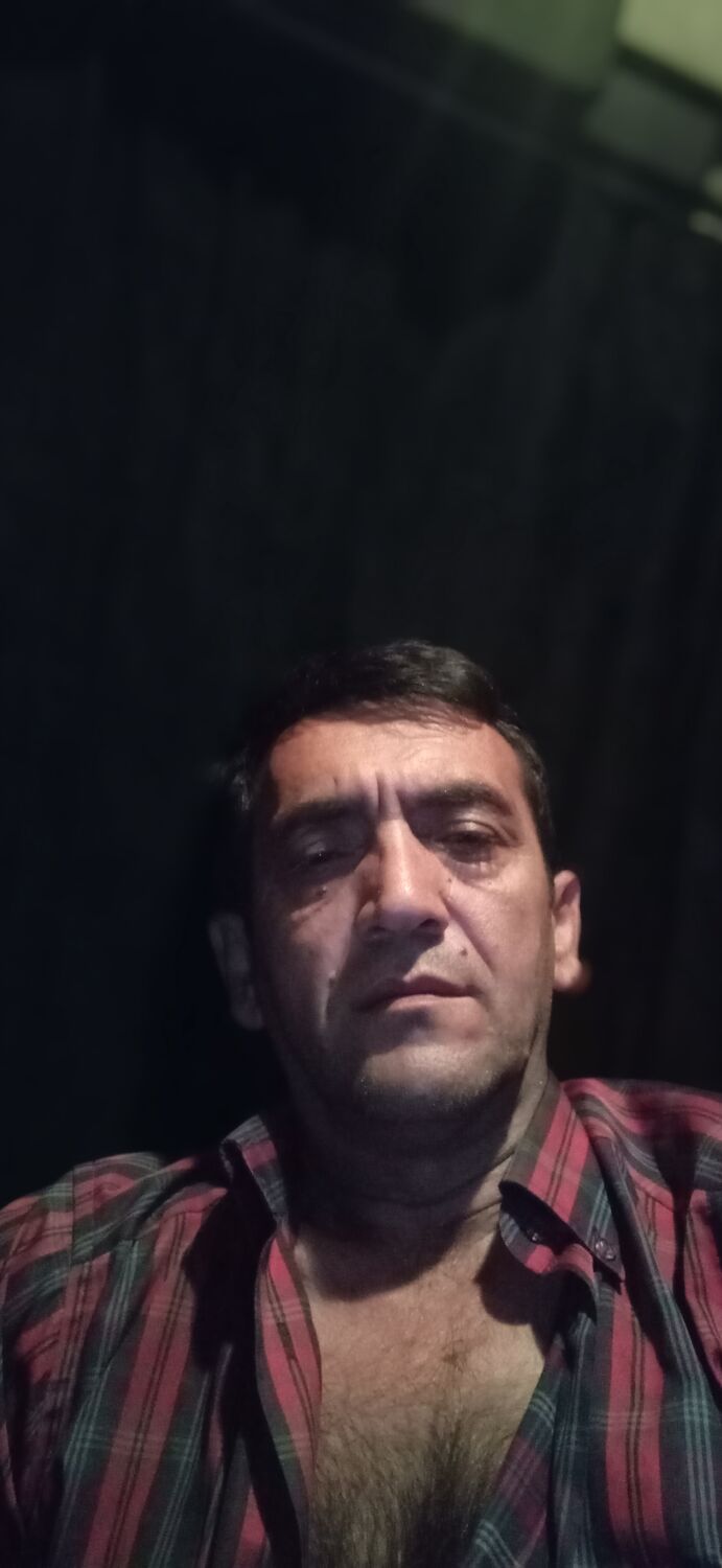  35992158  Rauf, 44 ,    
