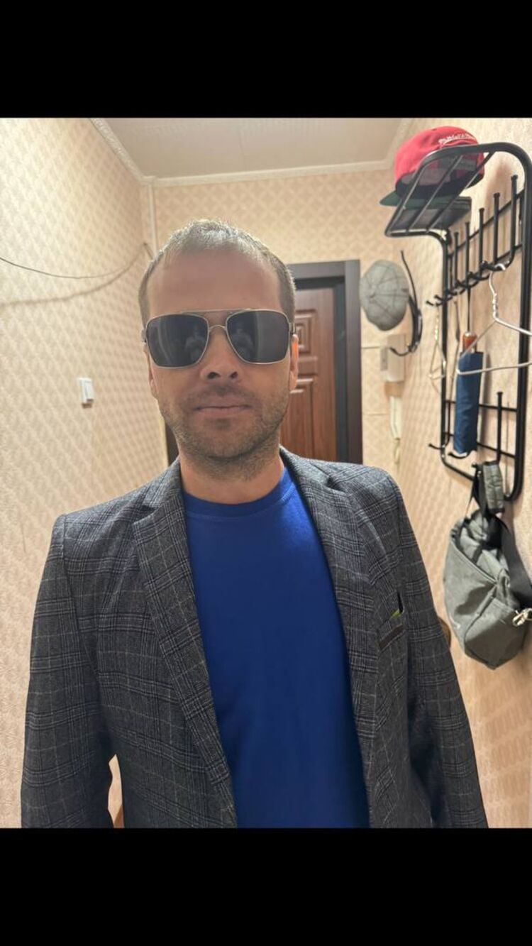  49156578  , 40 ,    -