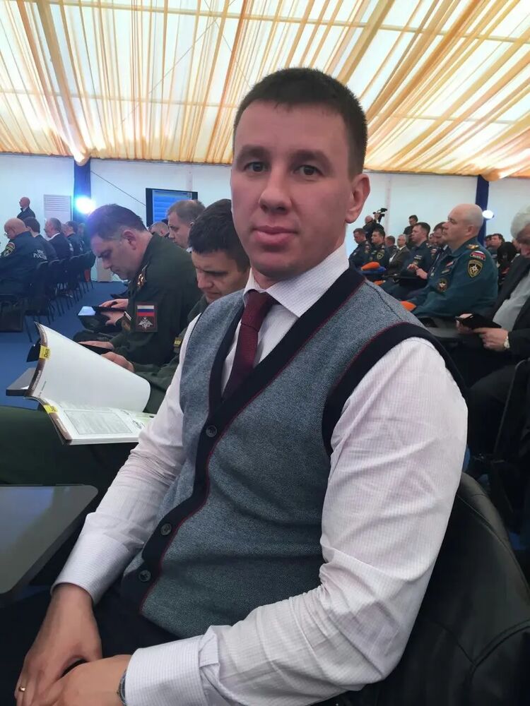  -,   Artyom, 34 ,   ,   