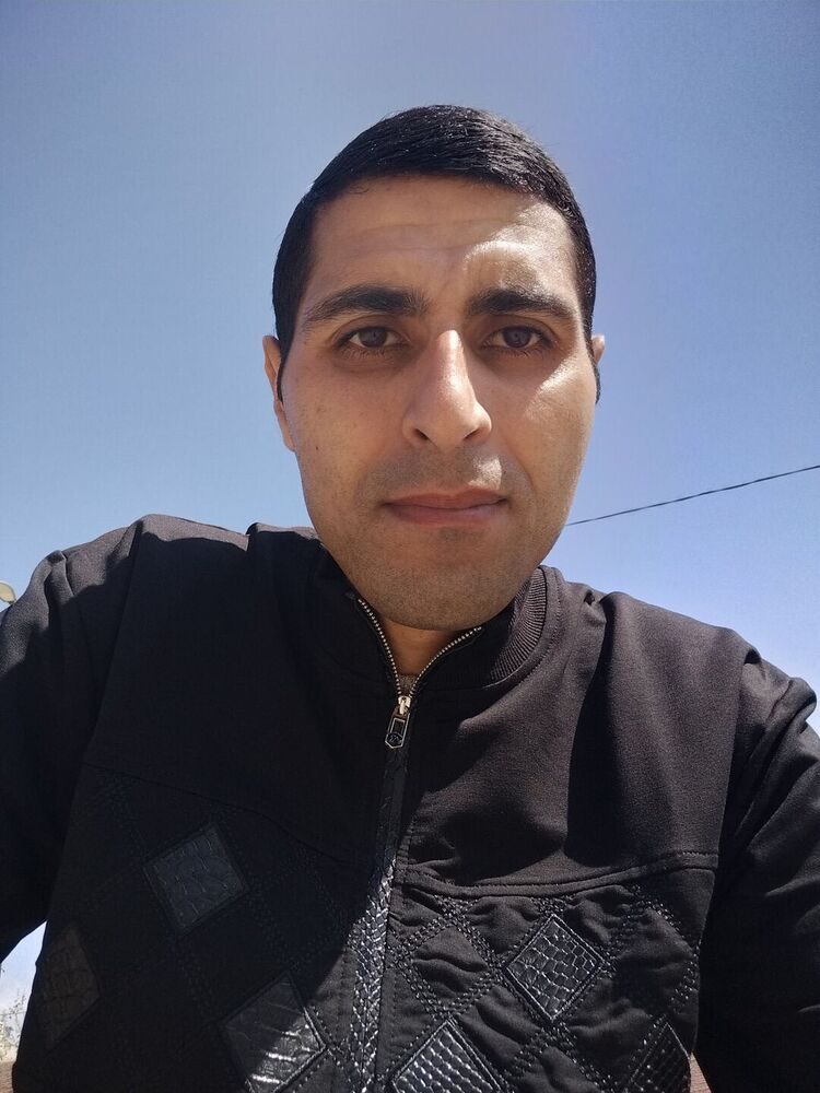  ,   Georgi, 32 ,   ,   