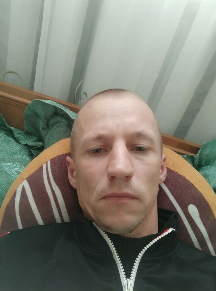  30589318  , 37 ,     